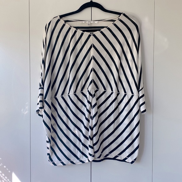 🌟3 for 20🌟 Striped Shirt - Picture 1 of 4